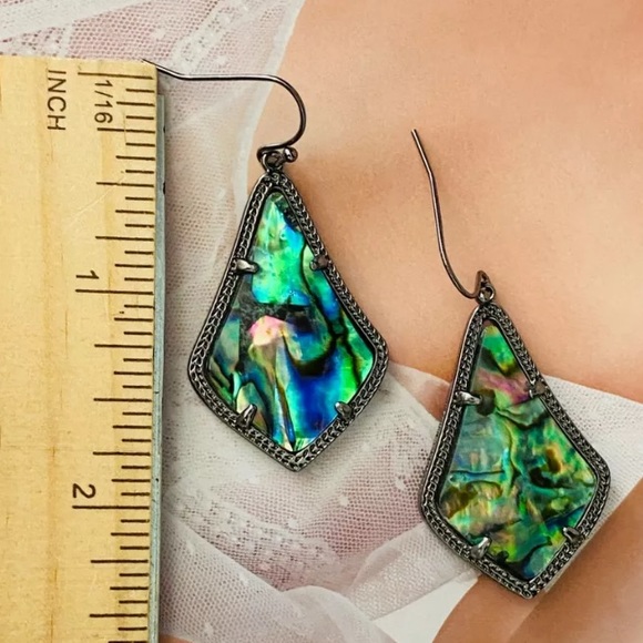 Kendra Scott Earrings - Picture 5 of 5